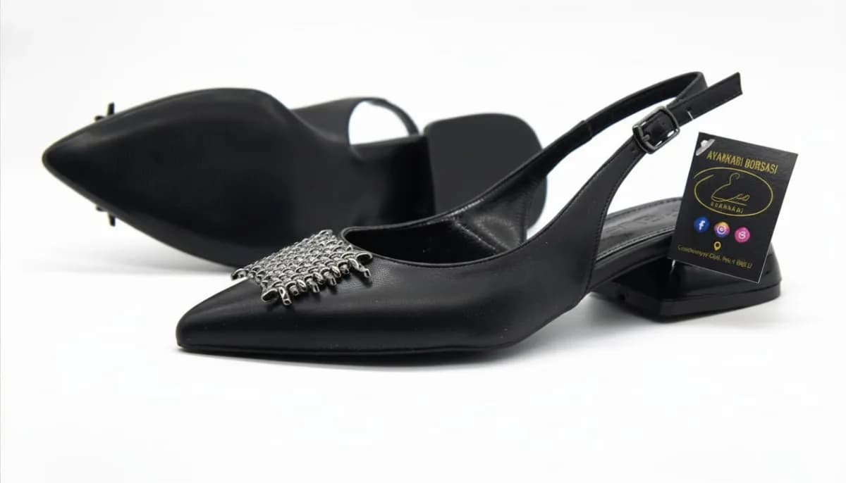 Kadın Siyah Taşlı Slingback Topuklu Ayakkabı